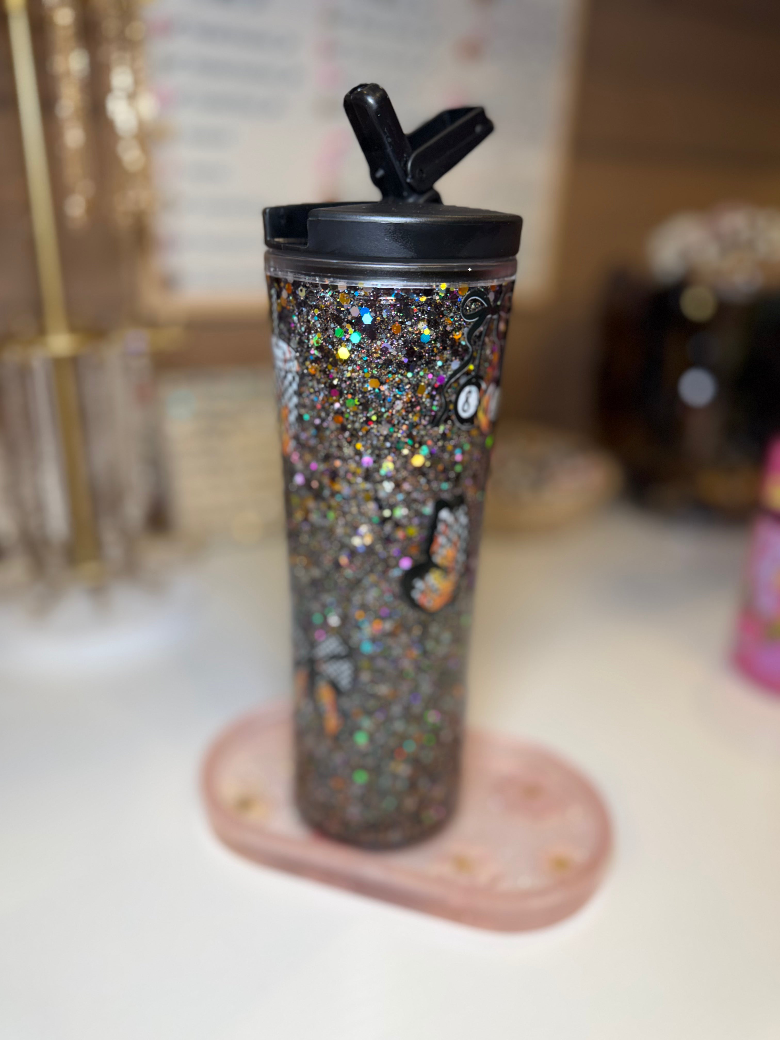 Checkered flame Water Bottle Tumbler ￼