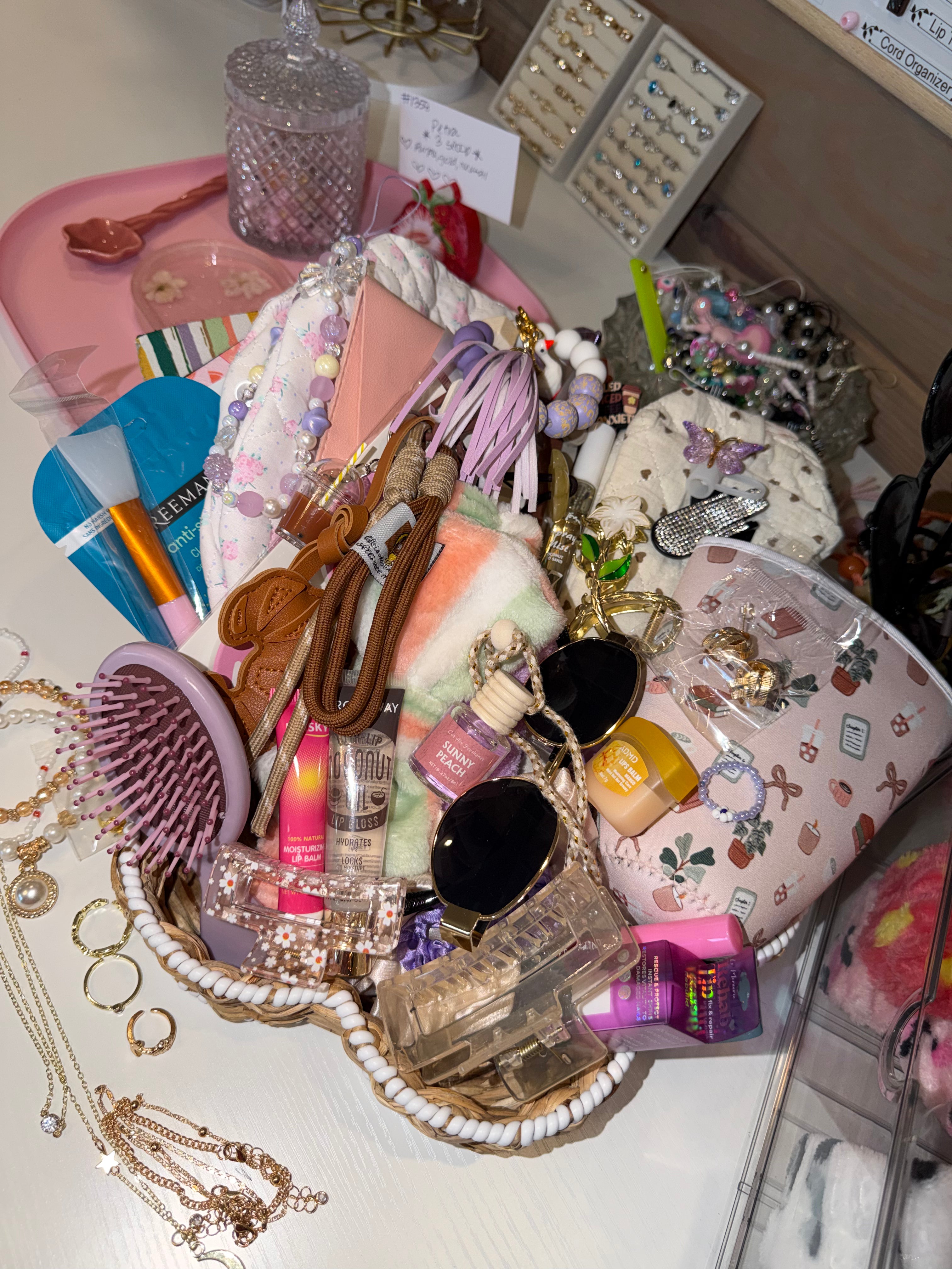 GirlyPop Scoop!